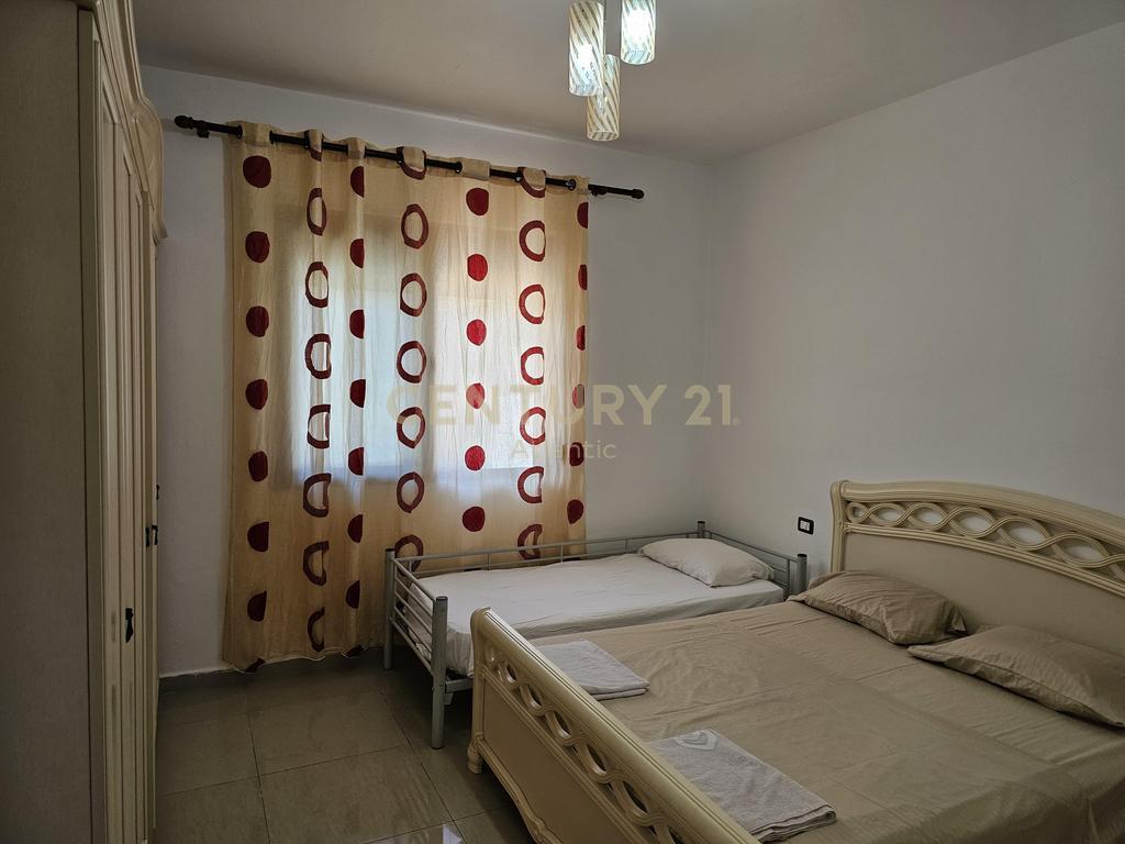 JEPET ME QERA SHEPI PRIVATE NE PLEPA \ DURRES