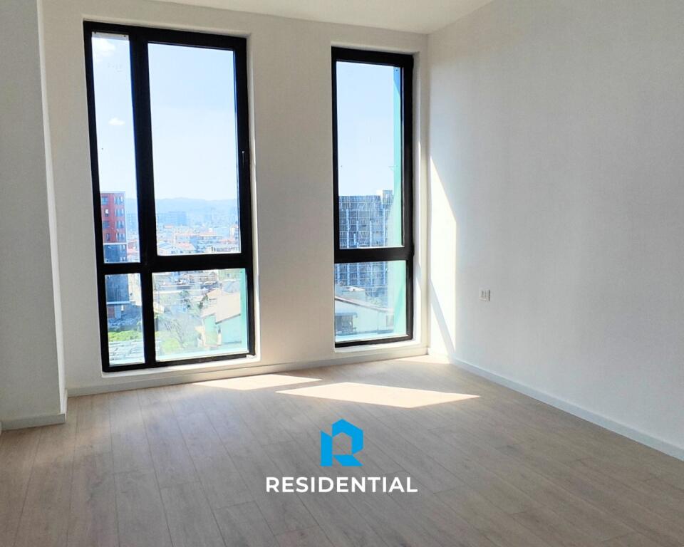 On Bulevardi i Ri, 1+1 Apartment for Sale at a Bargain Price, Only 1750 Euro/m2