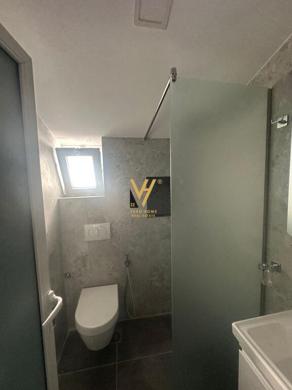 SI AFFITTA VILLA DUE PIANI IN VIA DELLE VILLE, LUNDER 1.500 EURO
