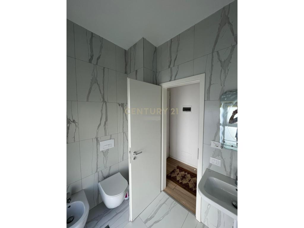 2+1 APARTMENT FOR RENT, MANGALEM COMPLEX, ALI DEM, TIRANA! 400 € /Month
