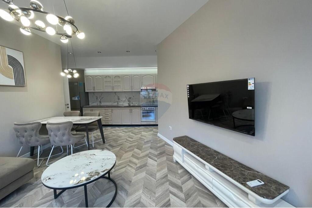 Jepet Apartament 2+1|+2 Me Qera Ne Qender
