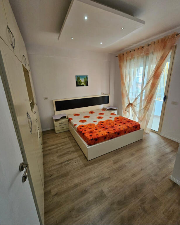 Vendesi appartamento 2+1 a Fresk presso Ana Market.