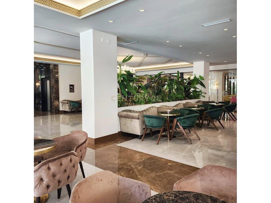 Shitet Super Hotel ne Golem 