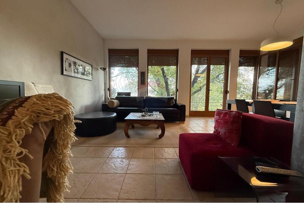 Villa for sale in Koder Vore!