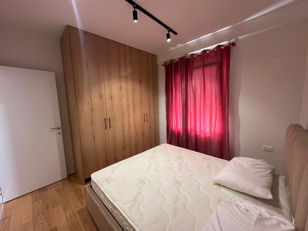 Apartment 1+1 for rent, Selite, near the mosque. Price: 550 euros.