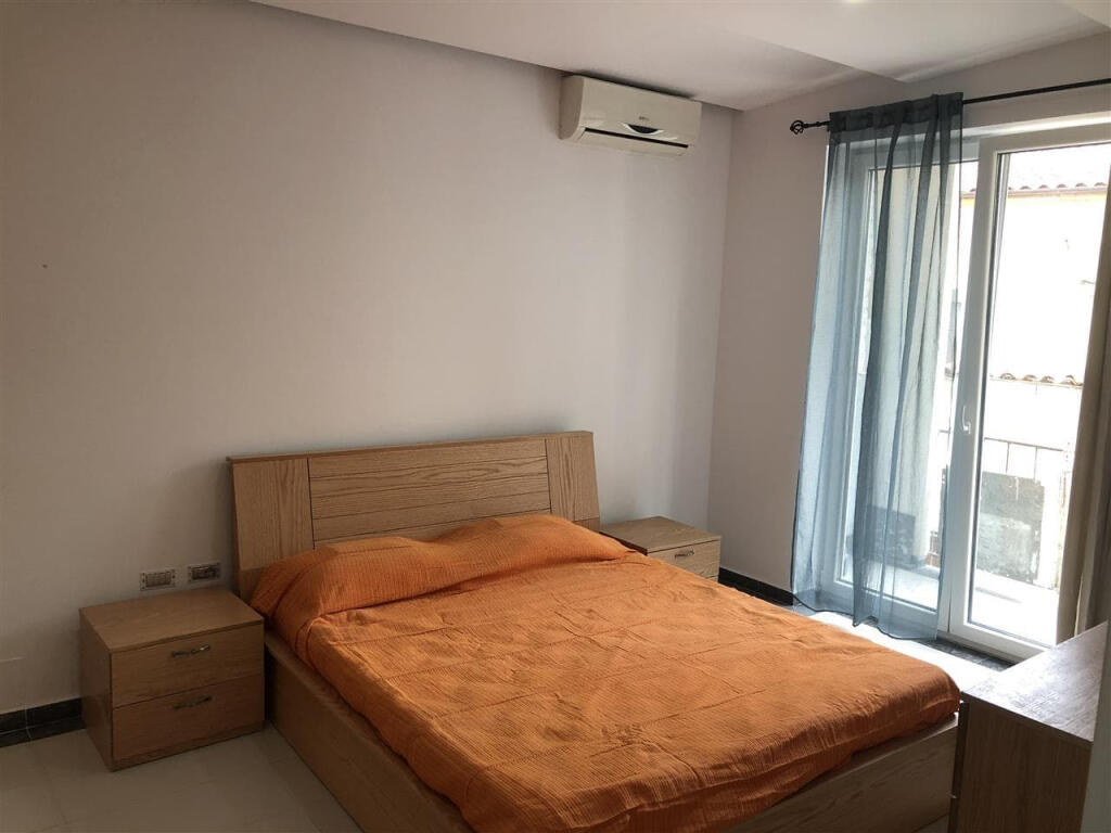 Appartamento in Affitto 2+1 a Brryli (ID B221156) Tirana.