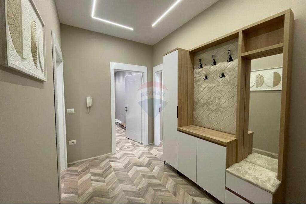 Jepet Apartament 2+1|+2 Me Qera Ne Qender