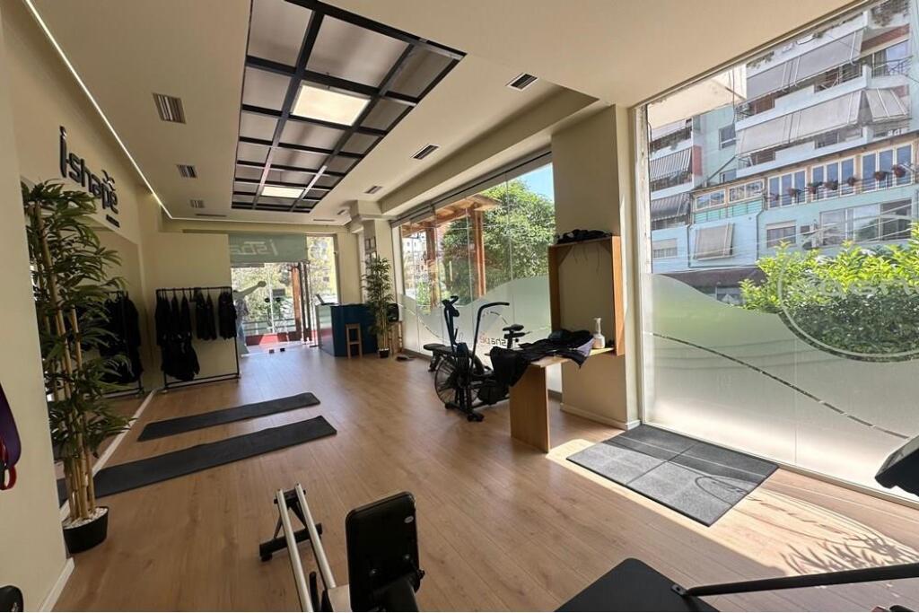 Shitet biznes fitnessi- EMS-studio gati per pune
