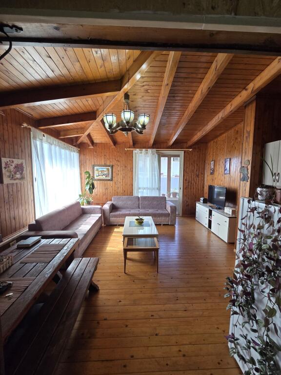 Appartamento 1+1 in Vendita a Shkëmbin di Kavajë – Investimento Ideale Vicino al Mare!