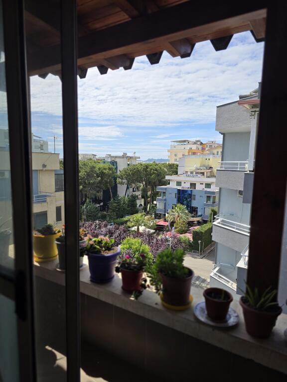 Appartamento 1+1 in Vendita a Shkëmbin di Kavajë – Investimento Ideale Vicino al Mare!