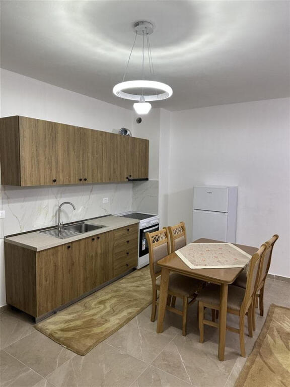 Appartamento in Affitto 1+1 a Astir (ID B2101111) Tirana.
