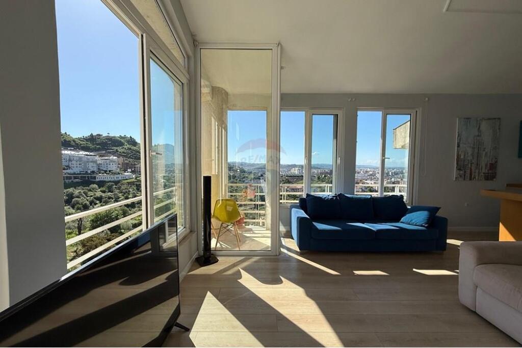 Shitet Apartament 2+1+studio Tek Kodra E Diellit