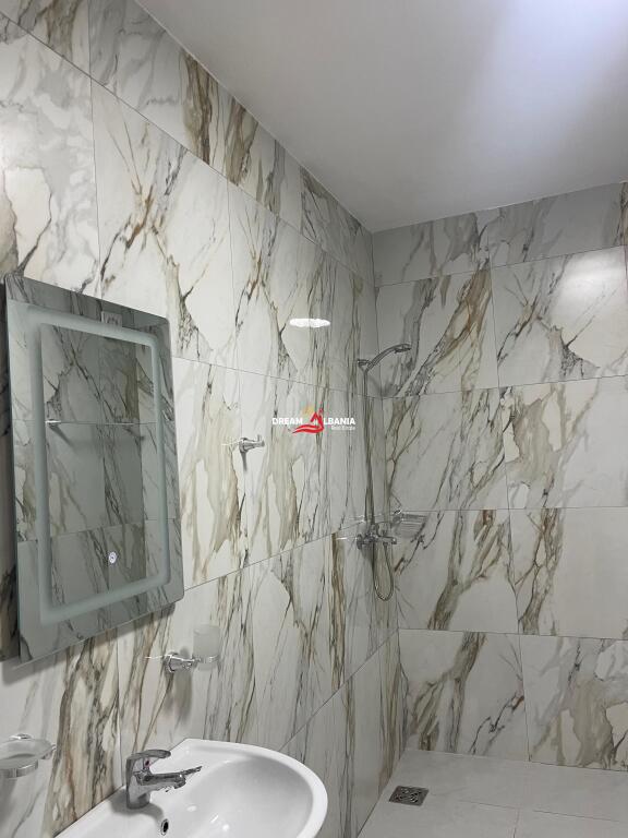 Apartment 2+1+2 for rent in the Xhamllik area (ID 42215038)