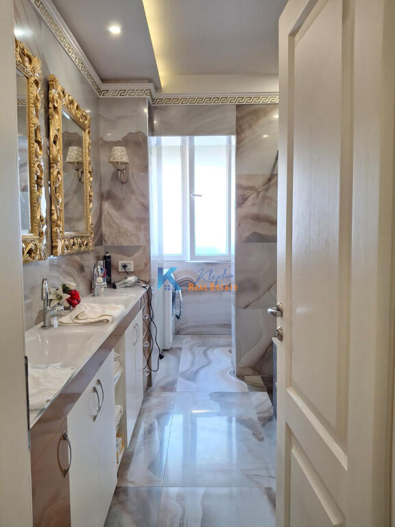 3+1 Apartment for Sale – Paris Commune, Tirana