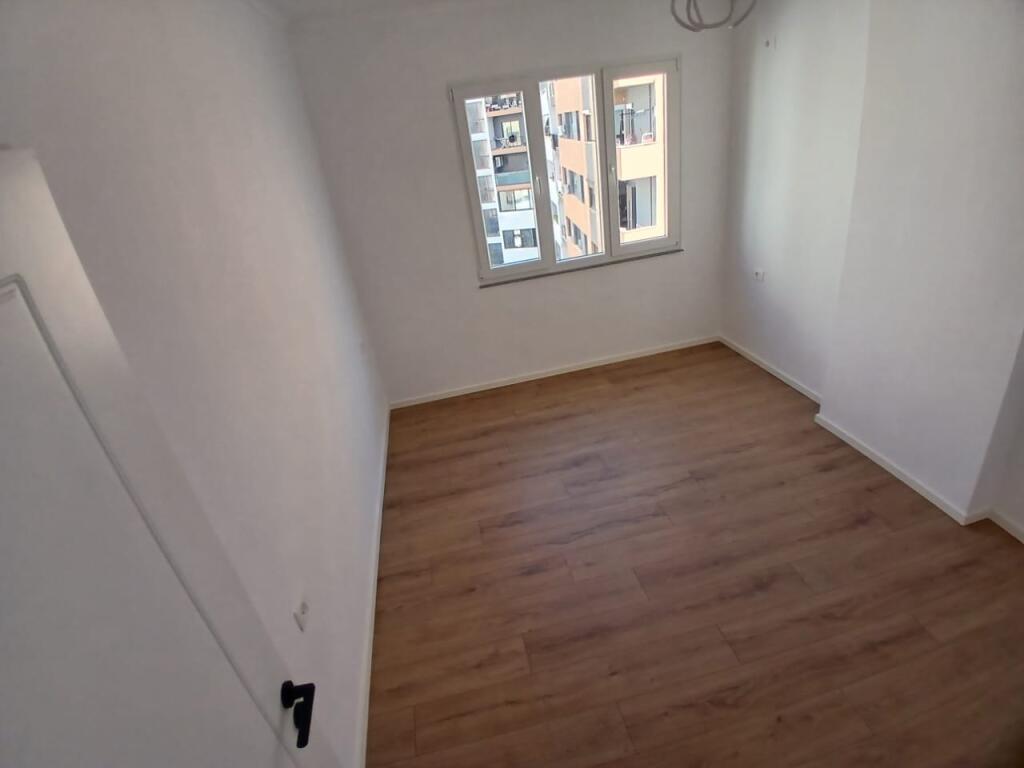 Vendesi Appartamento 2+1+2 Bagni +1 Balcone