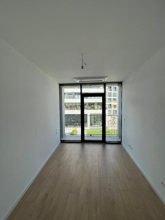 Ufficio in affitto nella Residenza Lake View