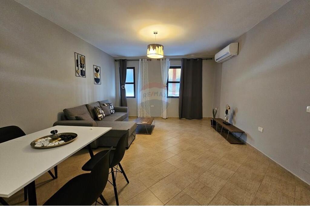 2 +1 apartment for rent near the Medresea by Concord!