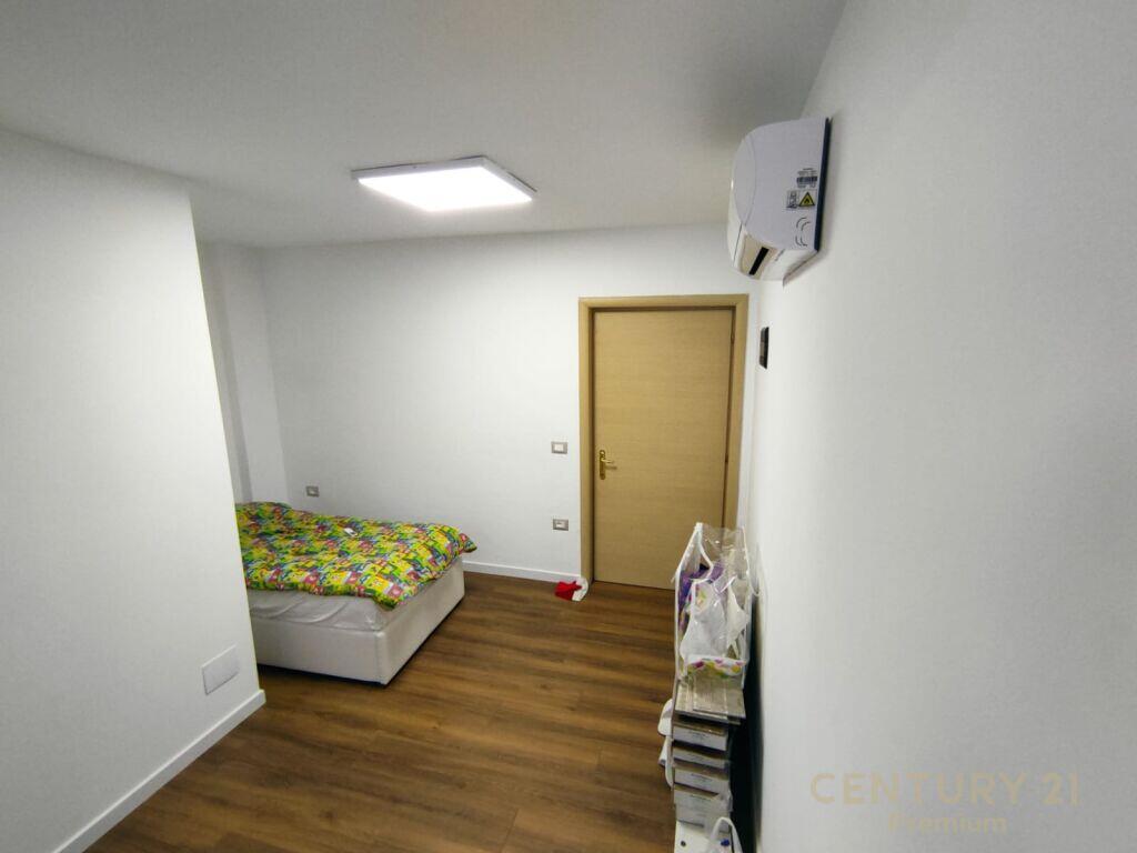 Apartment 2+1+2 for sale at Shkembi i Kavajes, Durrës!