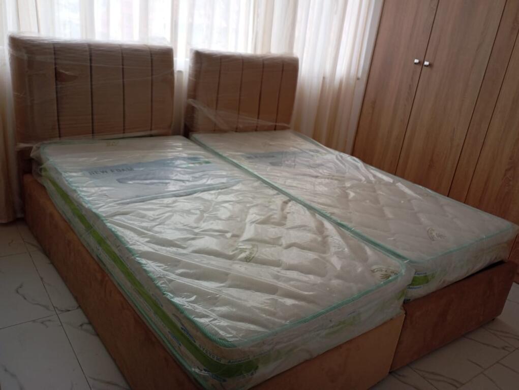 A 1+1 apartment is available for rent on Jordan Misja Street.