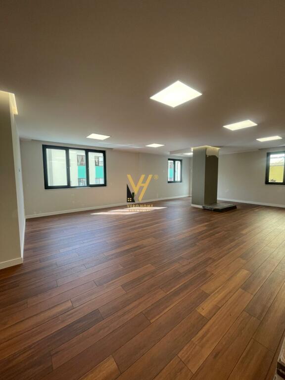 SHITET APARTAMENT 140 M2 TE SHALLVARET , QENDER 400.000 EURO