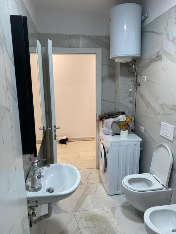 A 2+1+2 apartment is available on 5 May Street.