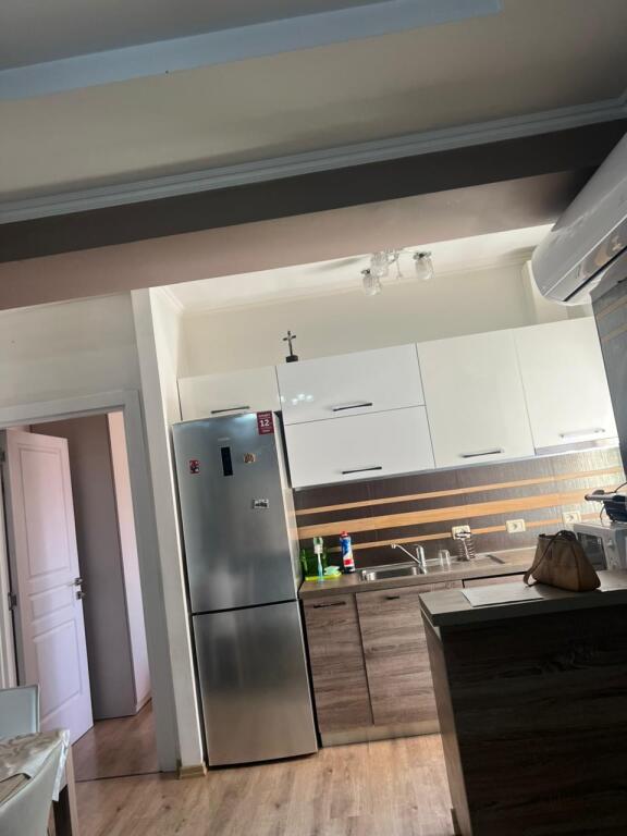 Affittasi appartamento 2+1+1 con balcone