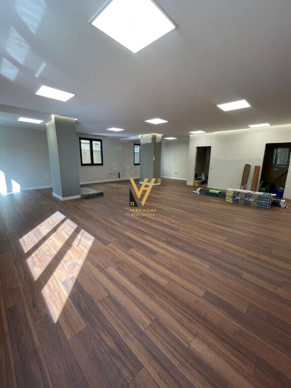 SHITET APARTAMENT 140 M2 TE SHALLVARET , QENDER 400.000 EURO