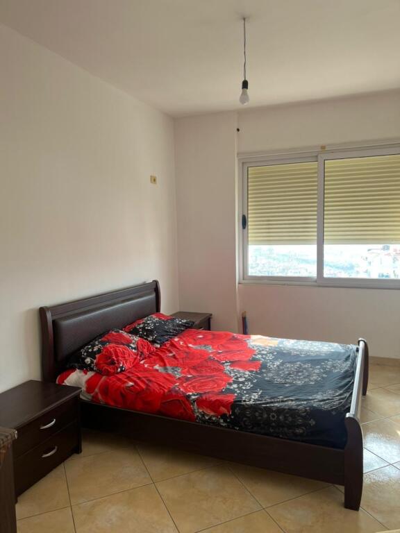 A 2+1 apartment is available for rent in Qesarake, near the Murages restaurant.