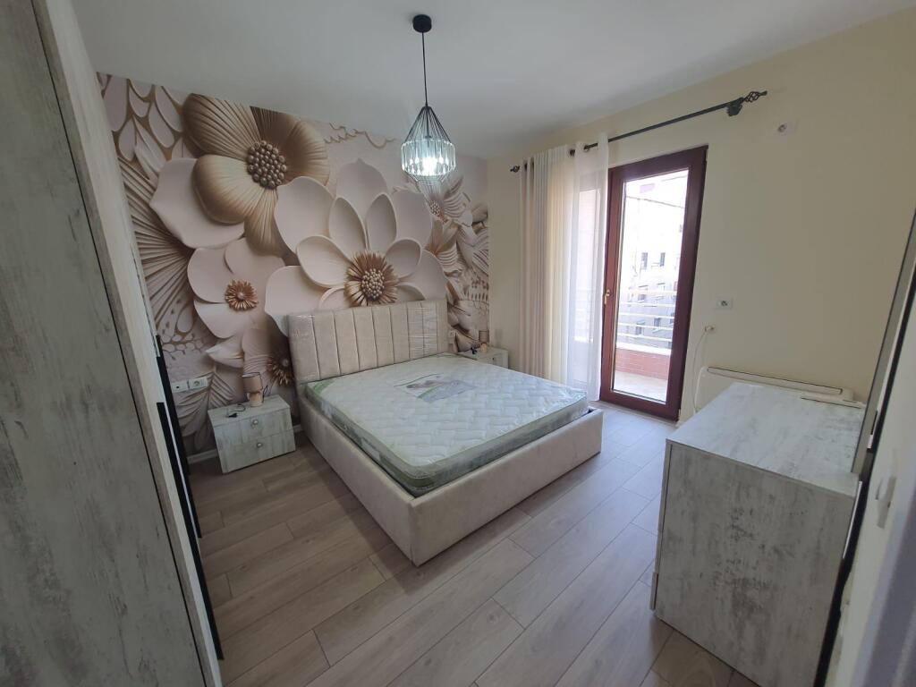 Apartament 2+1 me qira tek Myslym Shyri