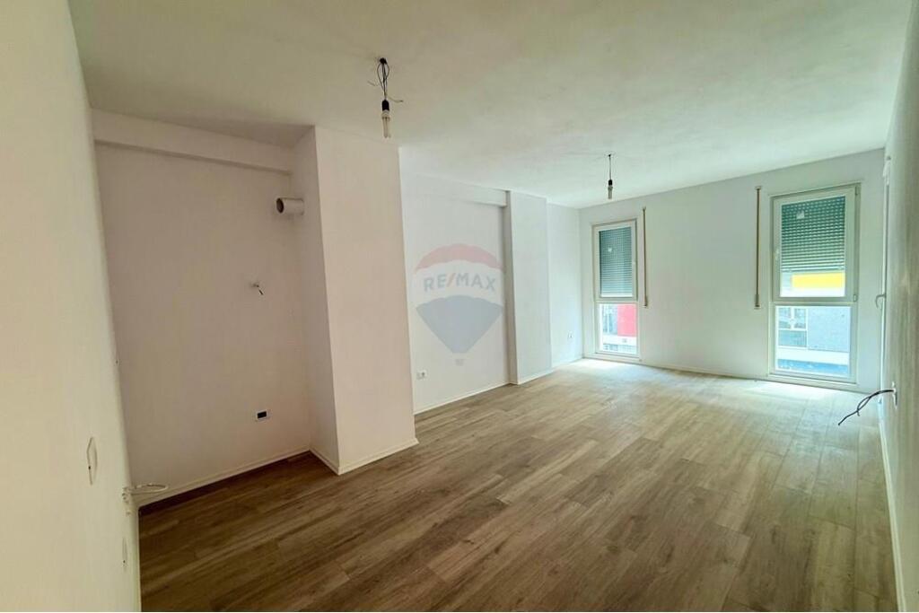 2+1 APARTMENT WITH PARKING FOR RENT IN UNIVERS CITY!