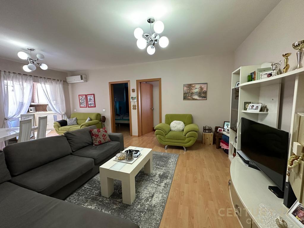 Apartament 2+1 Per Shitje Ne Komunen E Parisit!