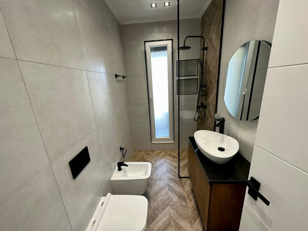 Apartament 1+1 me qira tek Fusha e Aviacionit