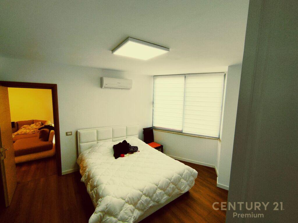 Apartment 2+1+2 for sale at Shkembi i Kavajes, Durrës!