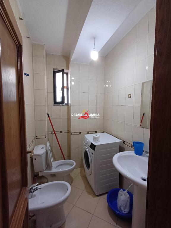 A 2+1+2 apartment is for rent in Bllok, near the Guard (ID 42215199).