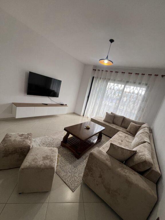 Apartment 2+1 for rent in Astir.