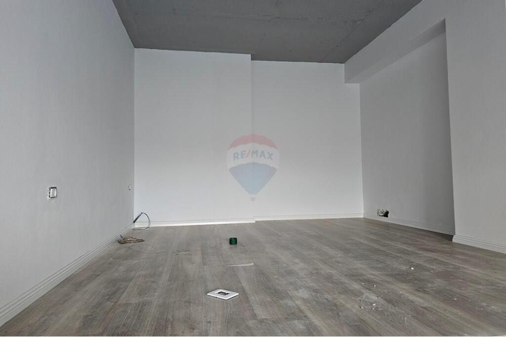 Office spaces for rent at Golden Park3!