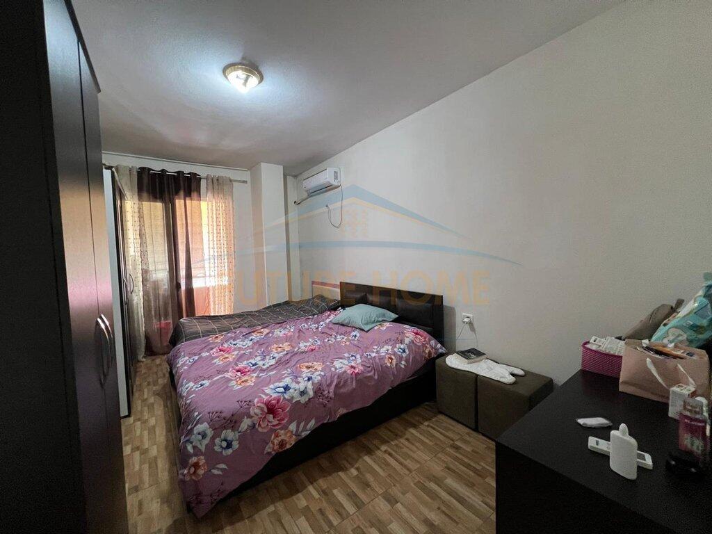 Shitet Apartament 2+1+2, Astir