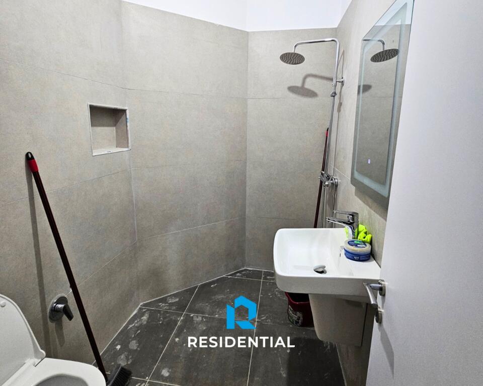 Tek Pazari I Ri, Jepet Me Qira Apartament 1+1 I Mobiluar!