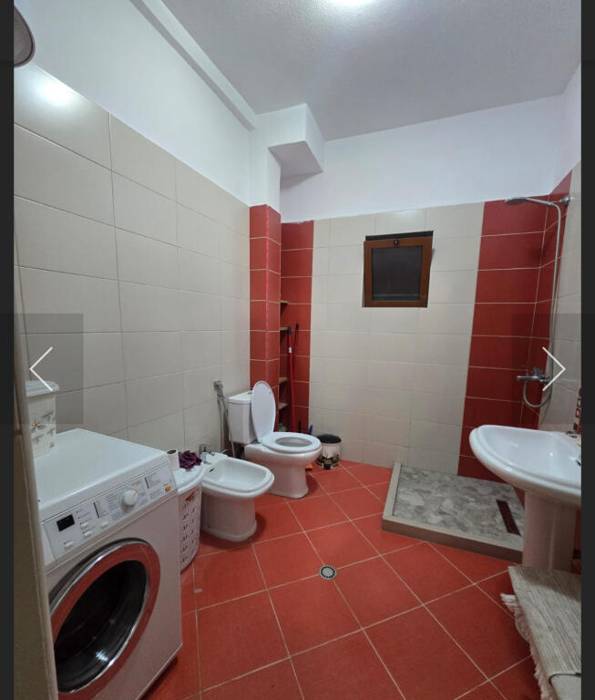A 2+1 apartment is available behind Concord Center, near Big Market, on 5 May Street.