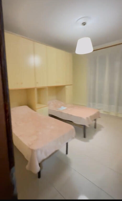 A 2+1 apartment is available for rent in Don Bosko, near Qazim Turdiu school.