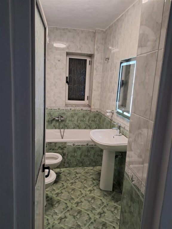 Appartamento in Affitto 2+1 ad Ali Dem (ID B221249) Tirana