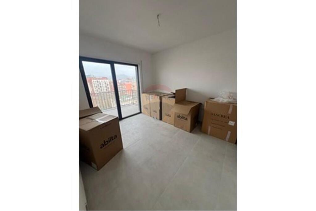 2+1+2 apartment in "Myslym Shyri"