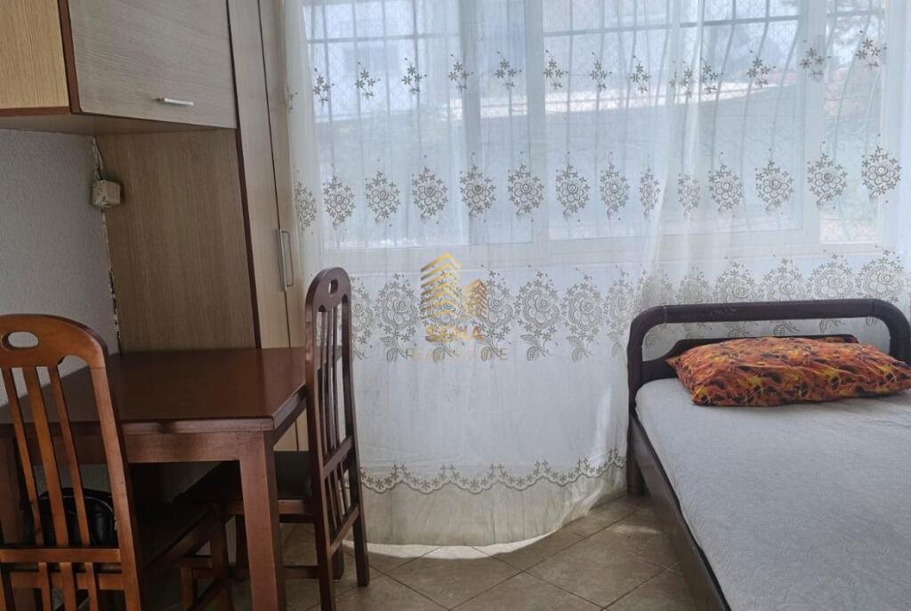 Qira, Garazhd, 21 Dhjetori