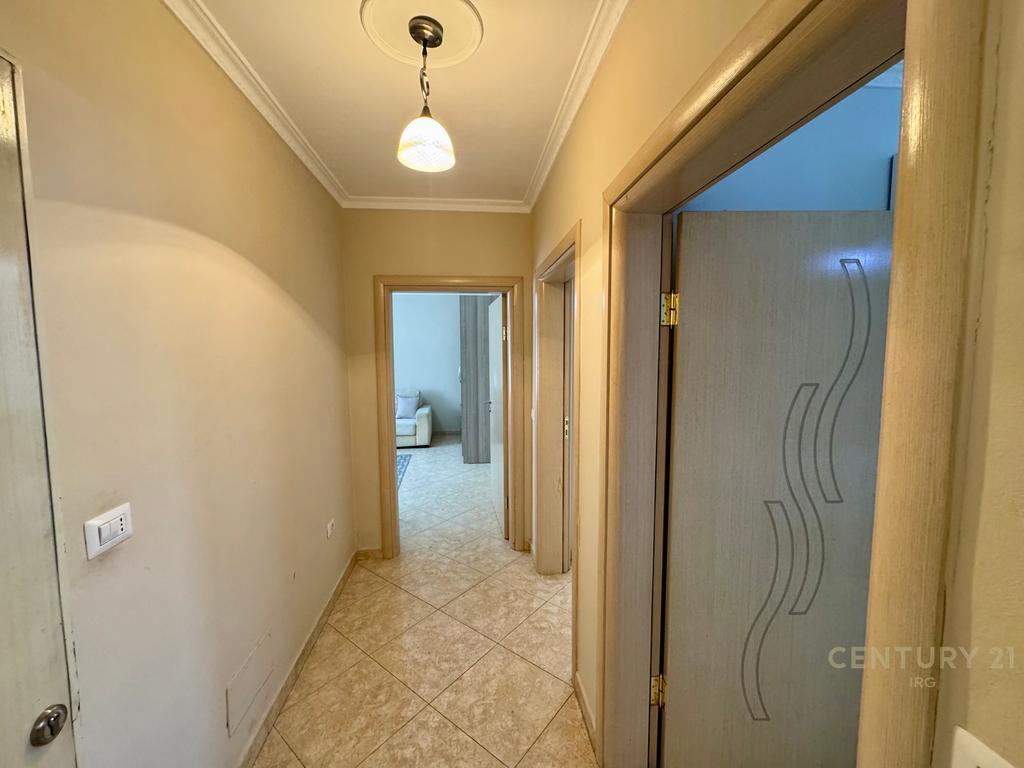 APARTMENT 2+1+ STORAGE CROSSROADS OF BARDHYL STREET WITH HOXHA TAHSIM