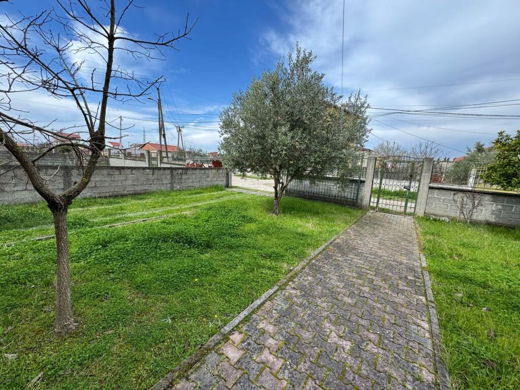 Kavaje, private house 2 floors + papafingo (usable), promenade "Taulantia", near the northern ring road, Kavaje