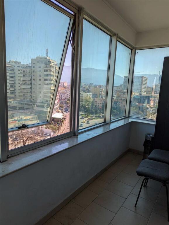 OFFICE FOR RENT 116M2 700 EURO ZOGU I ZI