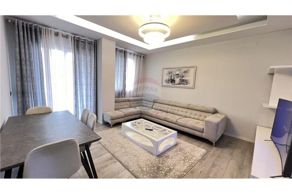 Apartament me qira 2+1 tek Rruga Elbasanit!