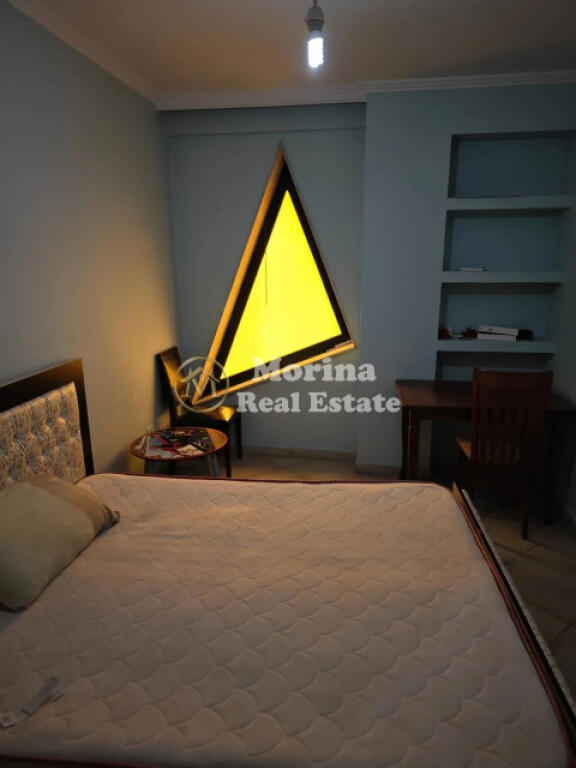 Qera, Apartament 3+1+2, Rruga e Bogdaneve, 800 euro/muaj   0694010930