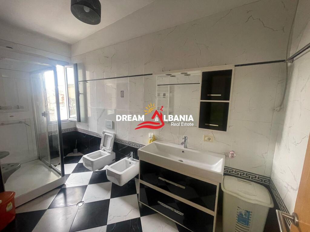 Duplex in affitto in una villa a 3 piani in Via Jordan Misja, vicino a Gener 2 a Tirana (ID 4251382)