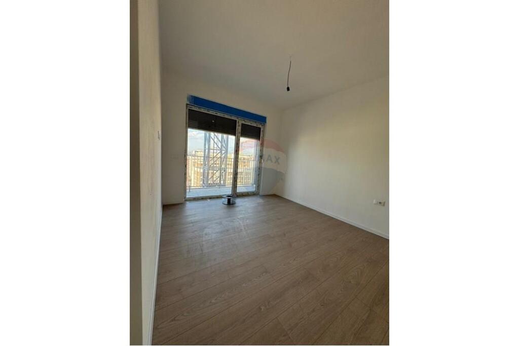 APARTMENT 2+1+2 FOR SALE with 1 ORBITAL PARKING SPACE!